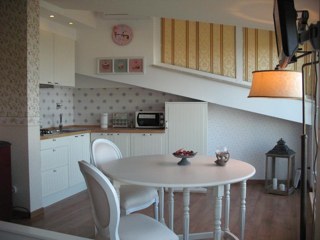 The White Villa Bracciano  Bilik gambar