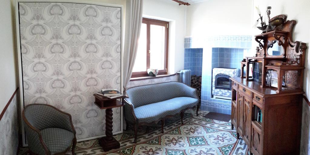 The White Villa Bracciano  Bilik gambar